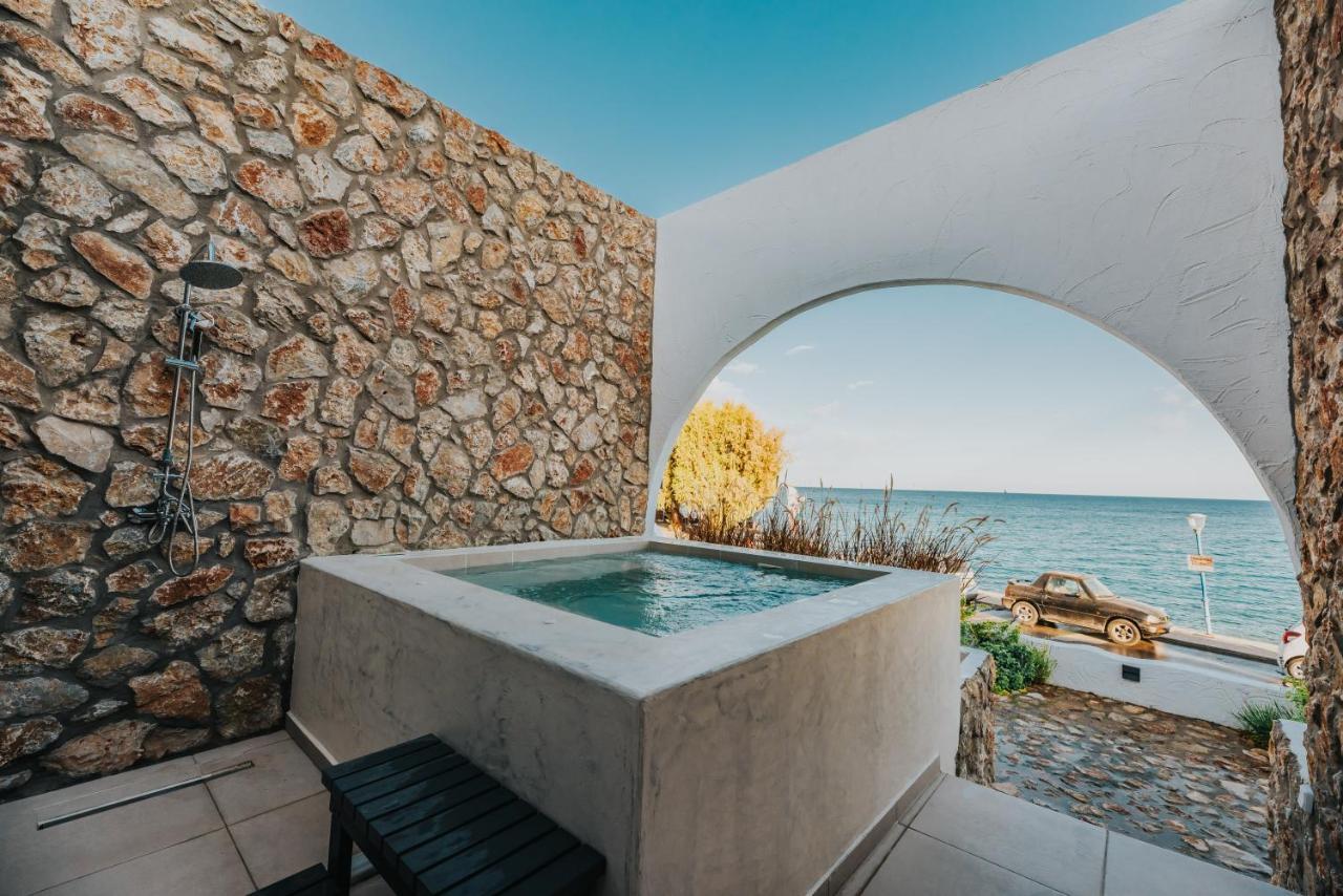 Delfini Beach Hotel&Suites Archangelos  Buitenkant foto