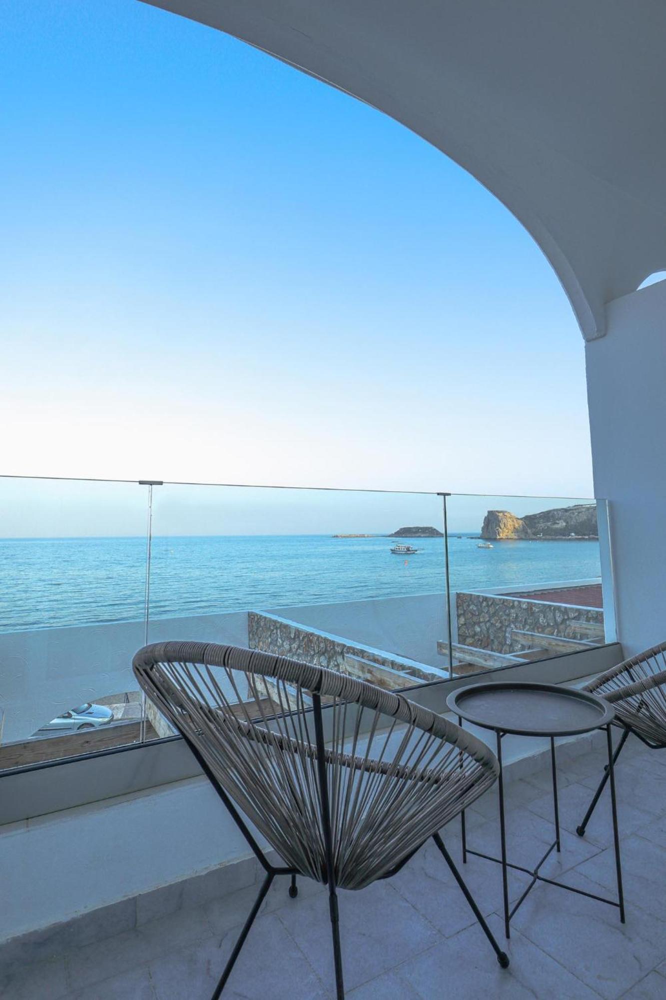 Delfini Beach Hotel&Suites Archangelos  Buitenkant foto