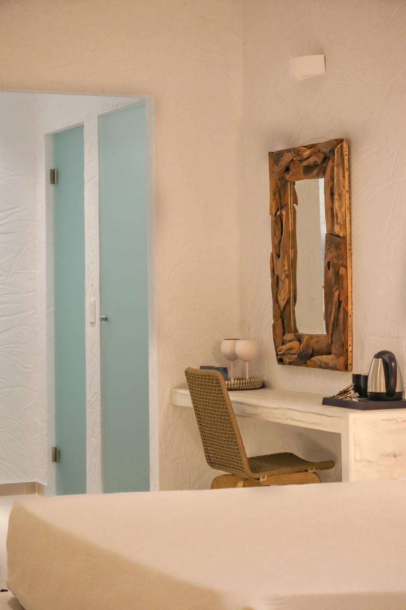 Delfini Beach Hotel&Suites Archangelos  Buitenkant foto